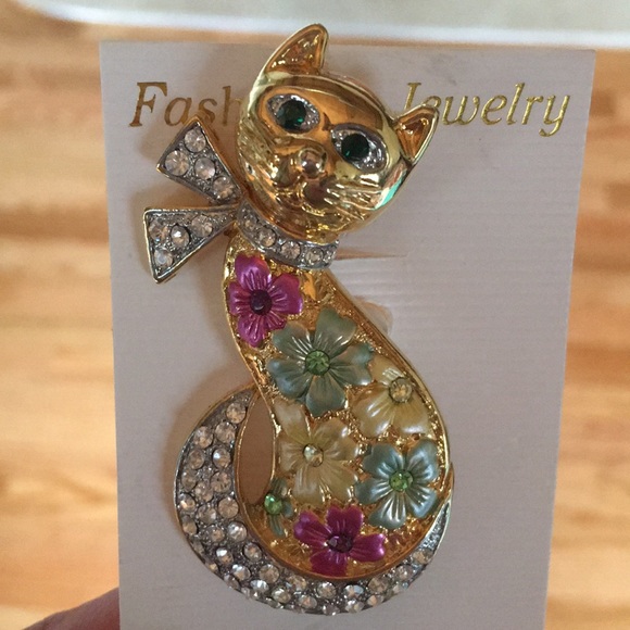 Fashion Jewelry Jewelry - NEW!🐈FINAL PRICE! RHINESTONE KITTY CAT BROOCH PIN